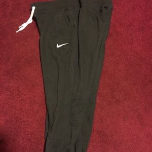 Nike Capri Pants
